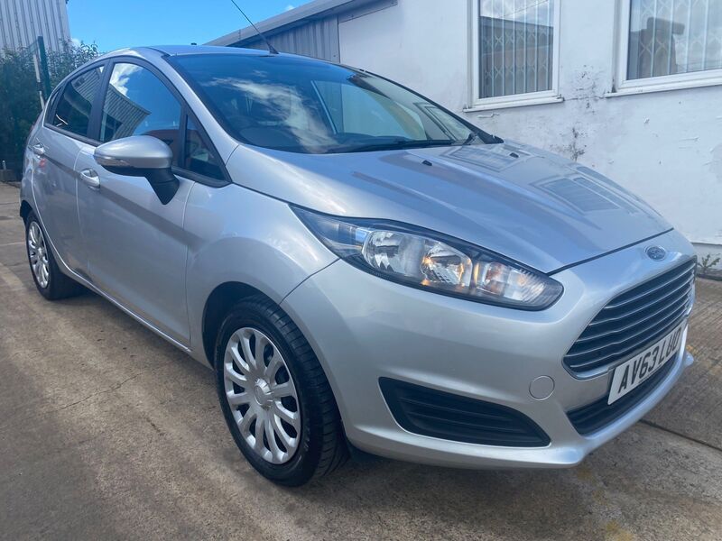 View FORD FIESTA 1.5 TDCi Style Euro 5 5dr